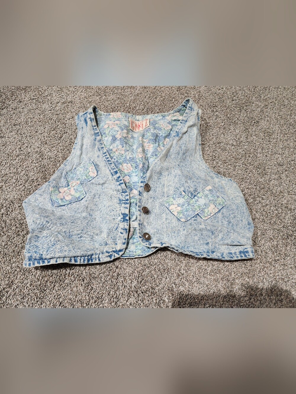 CNTZ Vintage Acid Wash Denim Vest with Floral Lining Size Medium